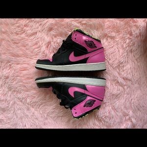 Air Jordan pink